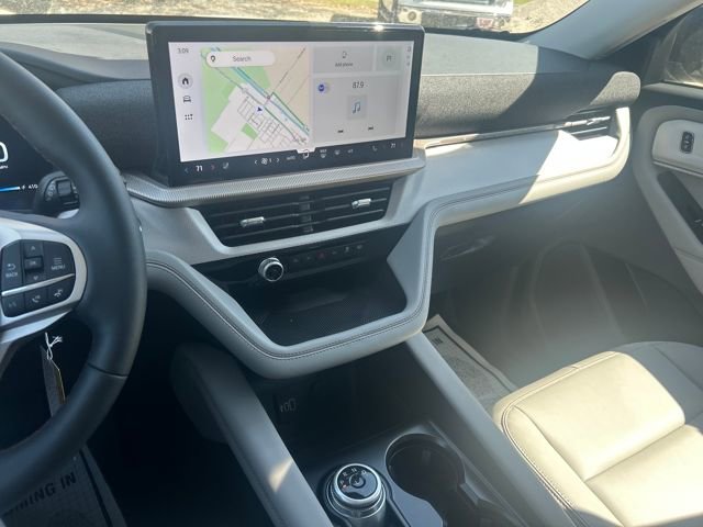 New 2026 Ford Explorer Active w/ Active Comfort Package RWD image 18