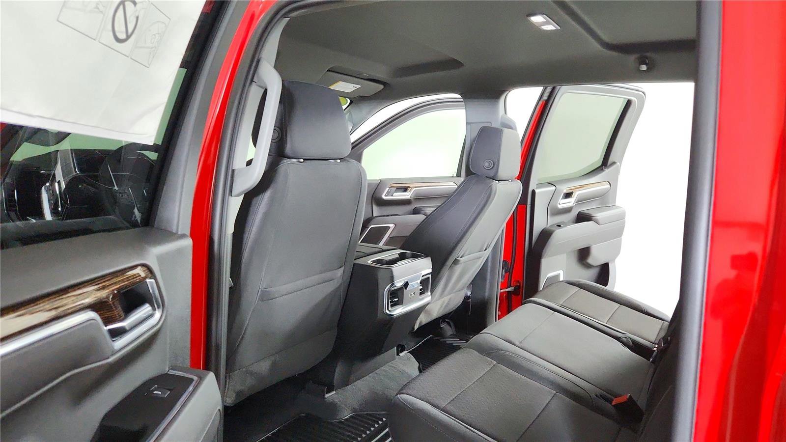 New 2026 GMC Sierra 1500 Elevation image 32