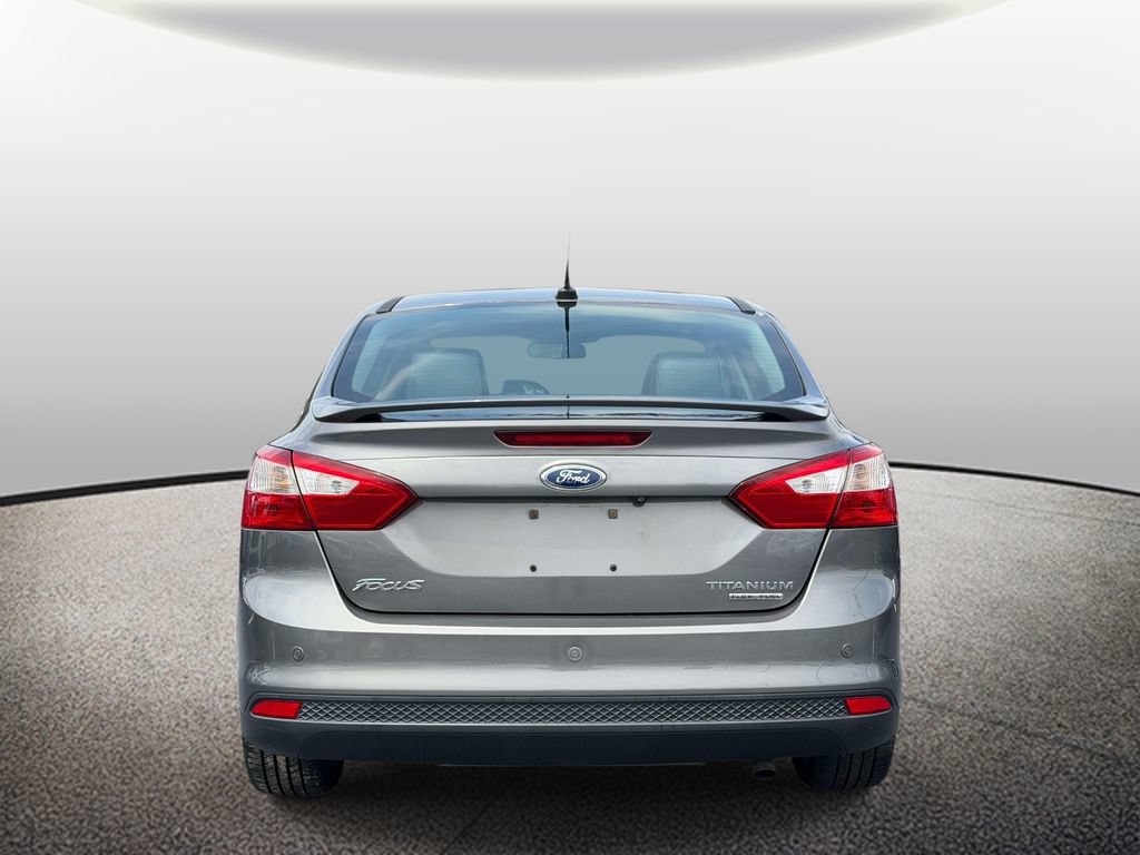 Used 2014 Ford Focus Titanium FWD image 4