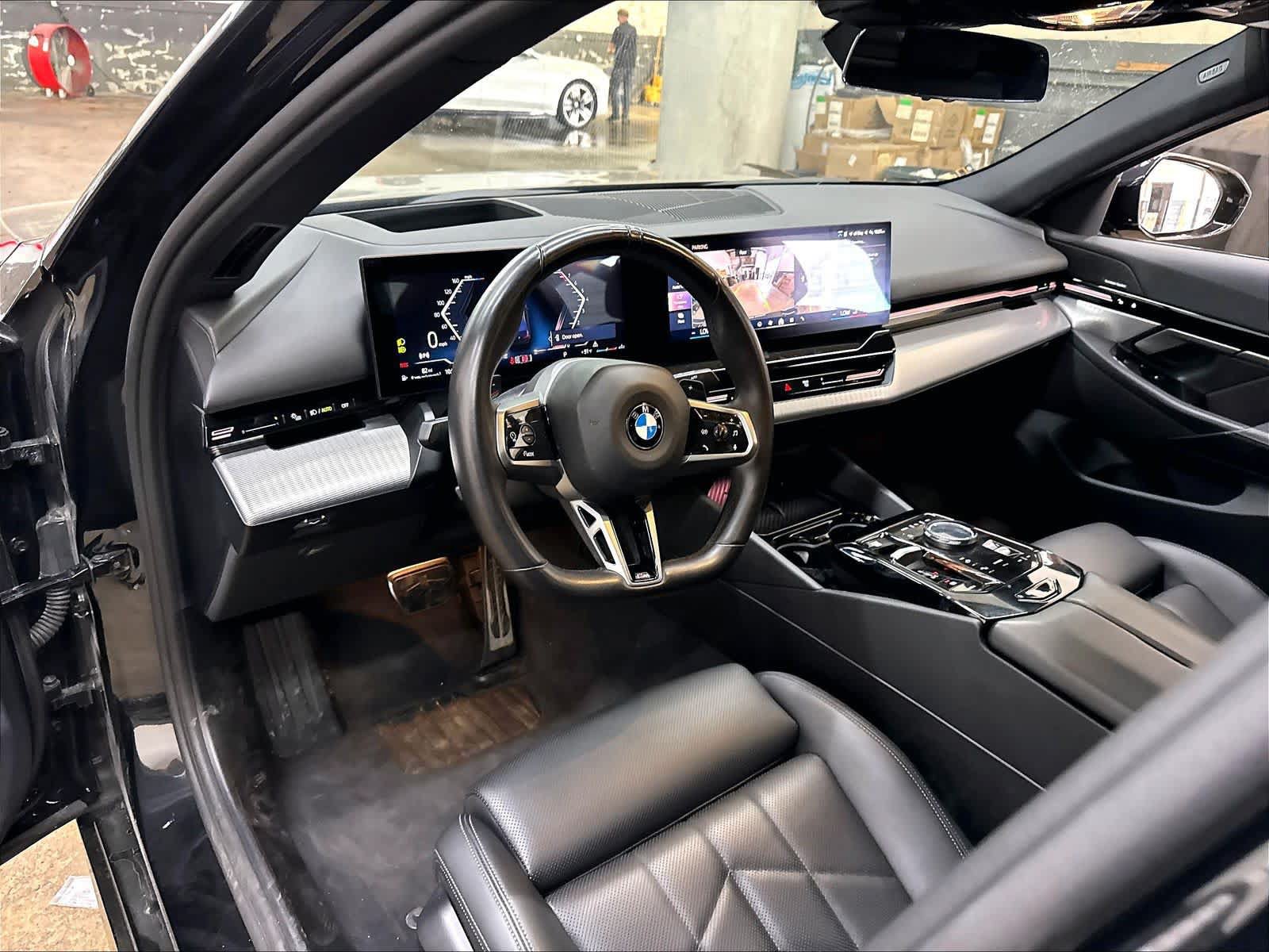 Used 2026 BMW 530i w/ M Sport Package RWD image 16