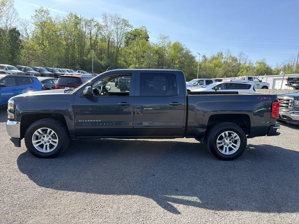 Used 2018 Chevrolet Silverado 1500 LT w/ All Star Edition AWD/4WD image 8