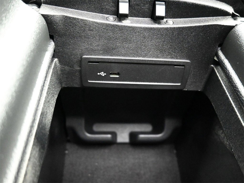 Used 2022 Mercedes-Benz GLE 350 GLE 350 w/ Premium Package image 18