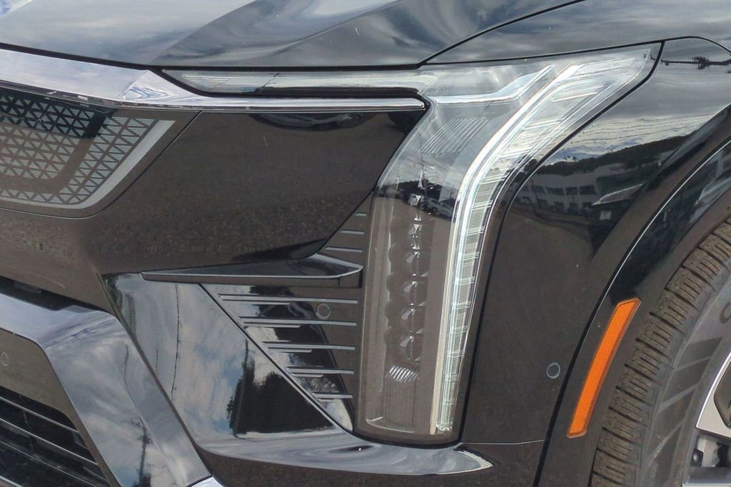 New 2026 Cadillac Optiq Sport 1 AWD/4WD image 17