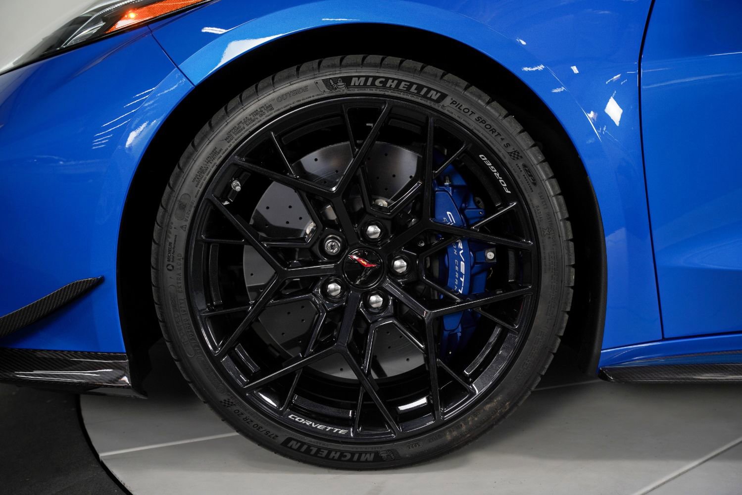 Used 2026 Chevrolet Corvette ZR1 w/ ZR1 Carbon Fiber Aero Package RWD image 19
