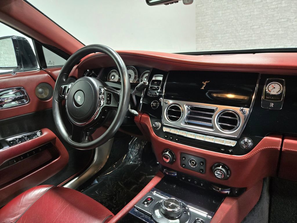 Used 2015 Rolls-Royce Wraith RWD image 53