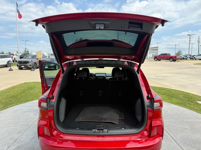 Certified 2023 Ford Escape ST-Line w/ Tech Pack #1 FWD image 16