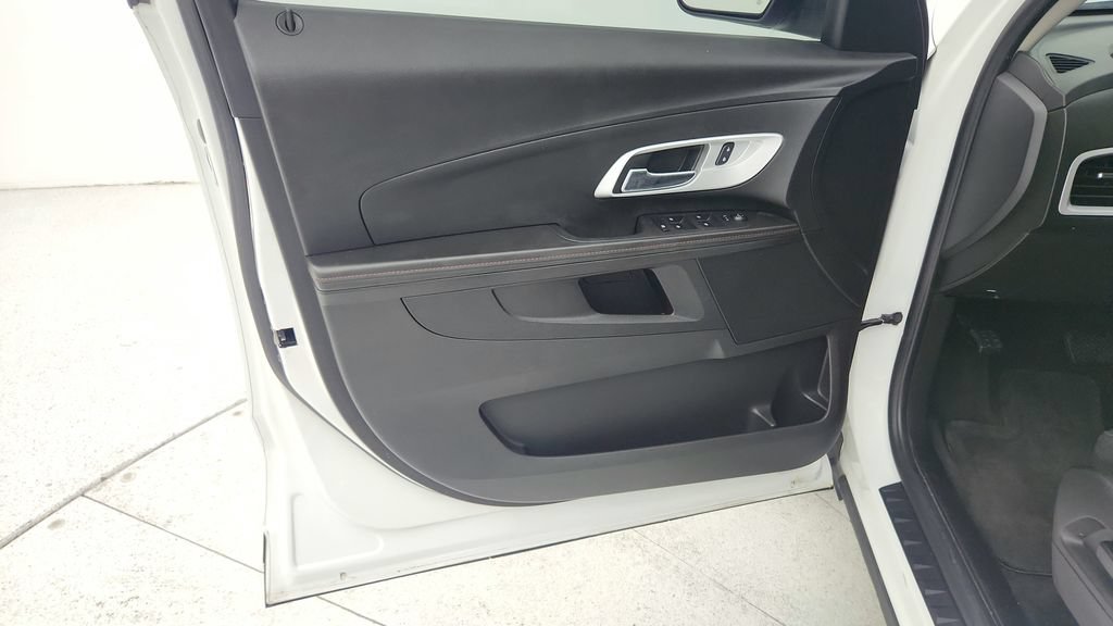 Used 2013 Chevrolet Equinox LT w/ Chrome Package FWD image 23