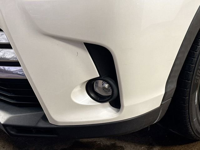 Used 2019 Toyota Highlander Limited image 22