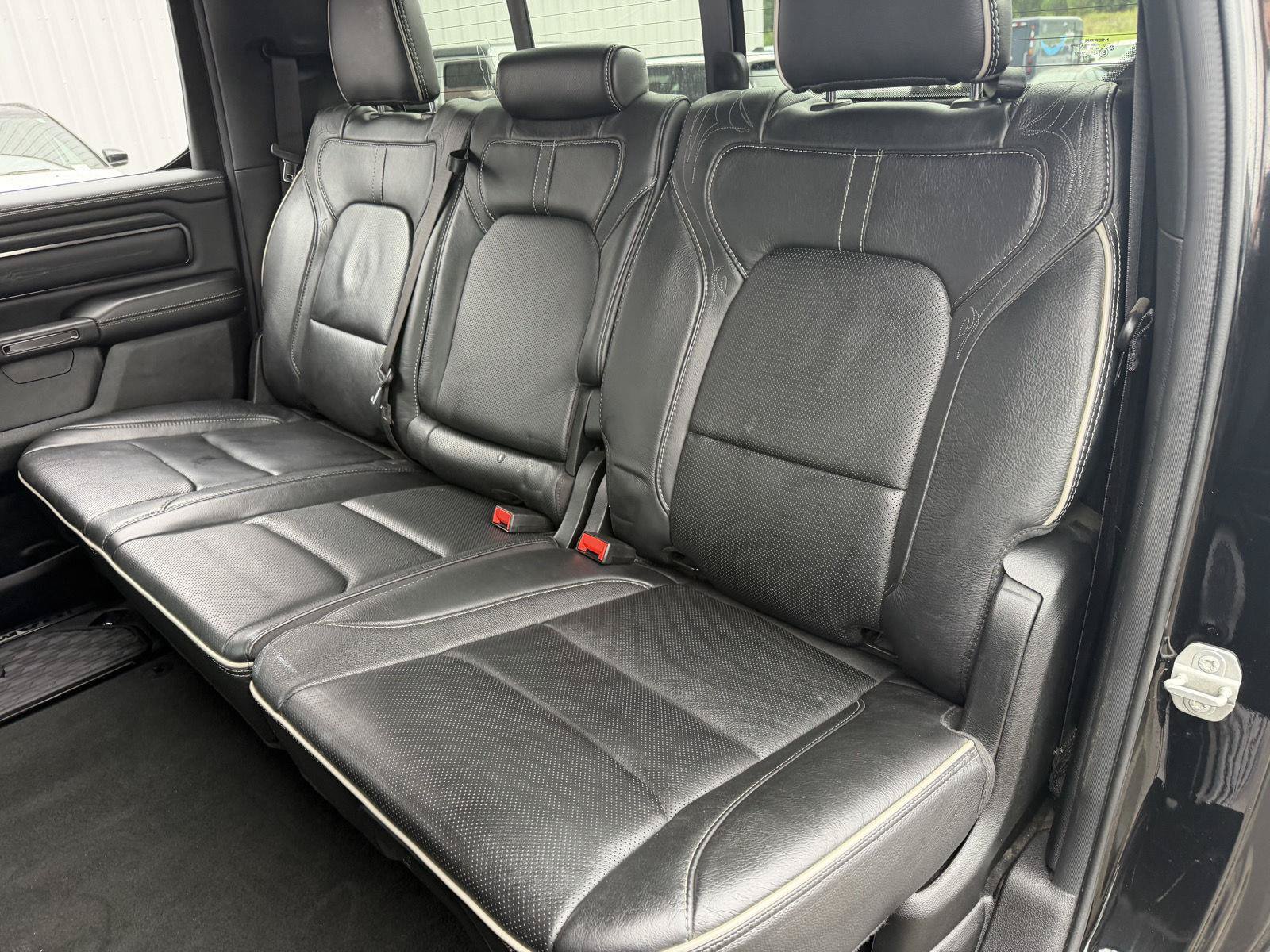 Used 2024 RAM 1500 Limited AWD/4WD image 17