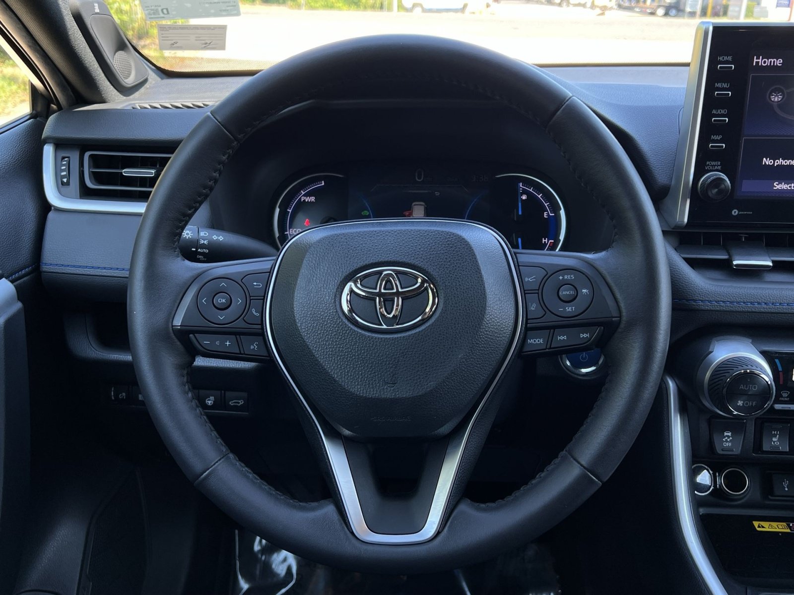 Used 2022 Toyota RAV4 XSE AWD/4WD image 24