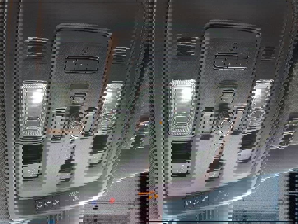 Used 2023 Chevrolet Tahoe Z71 w/ Luxury Package image 22