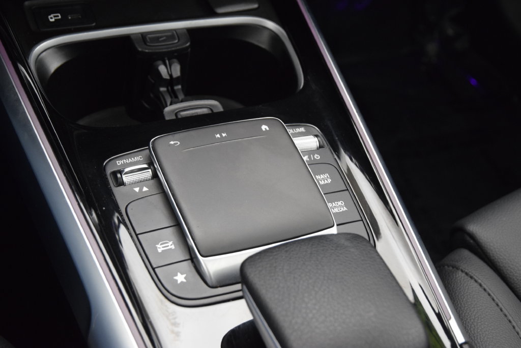 Used 2023 Mercedes-Benz GLB 250 image 33
