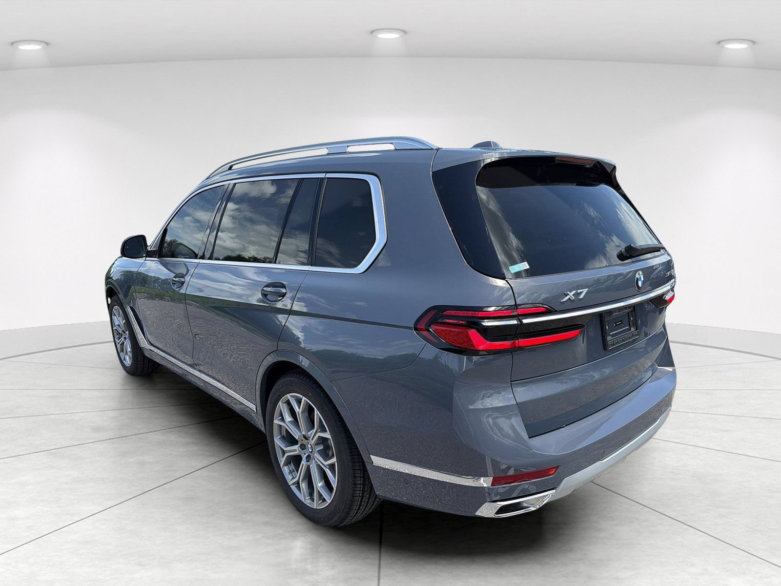 New 2027 BMW X7 xDrive40i w/ Executive Package AWD/4WD image 6