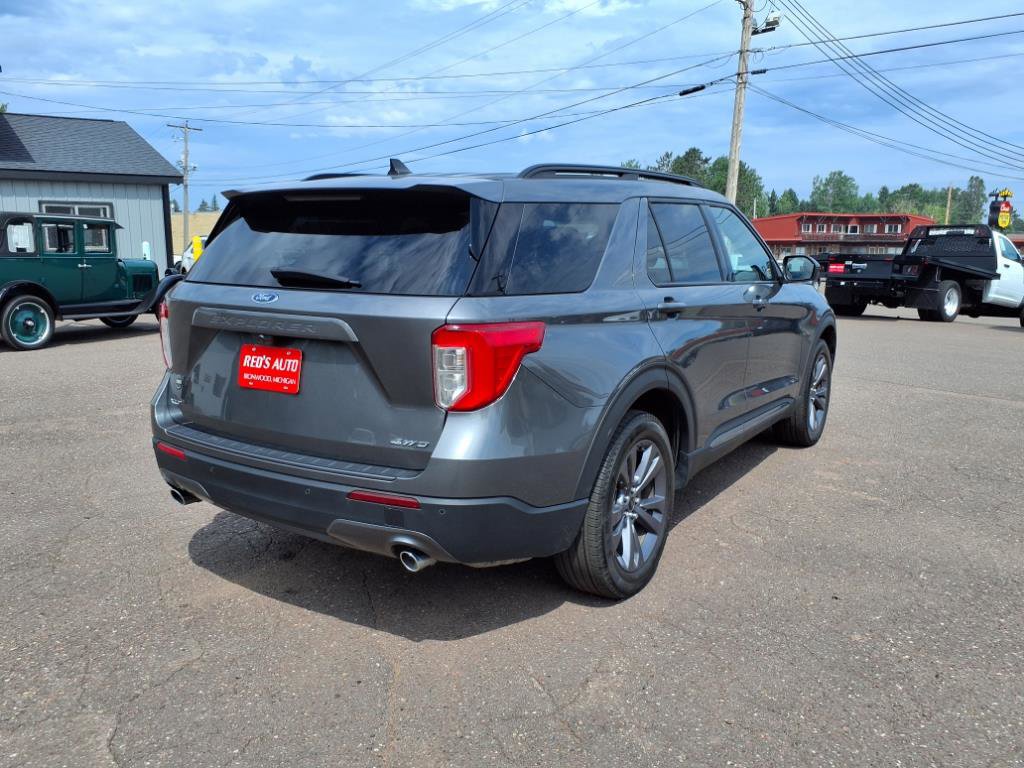 Used 2023 Ford Explorer XLT w/ Equipment Group 202A AWD/4WD image 6