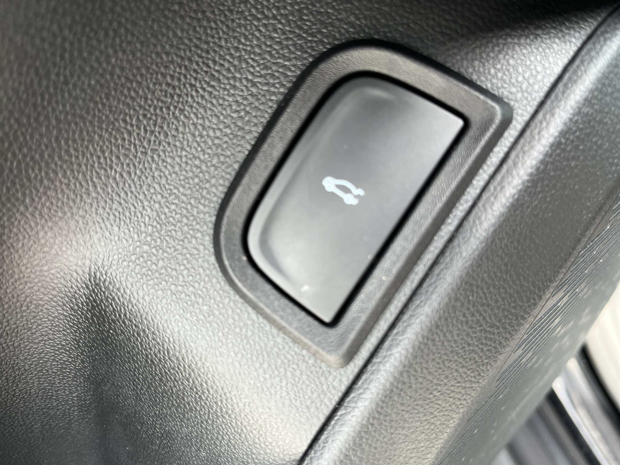 Used 2025 Chevrolet Equinox LT w/ Convenience Package II AWD/4WD image 13