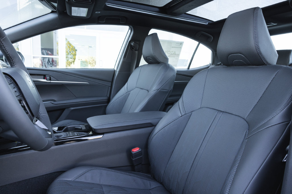 New 2026 Toyota Camry XSE FWD image 8