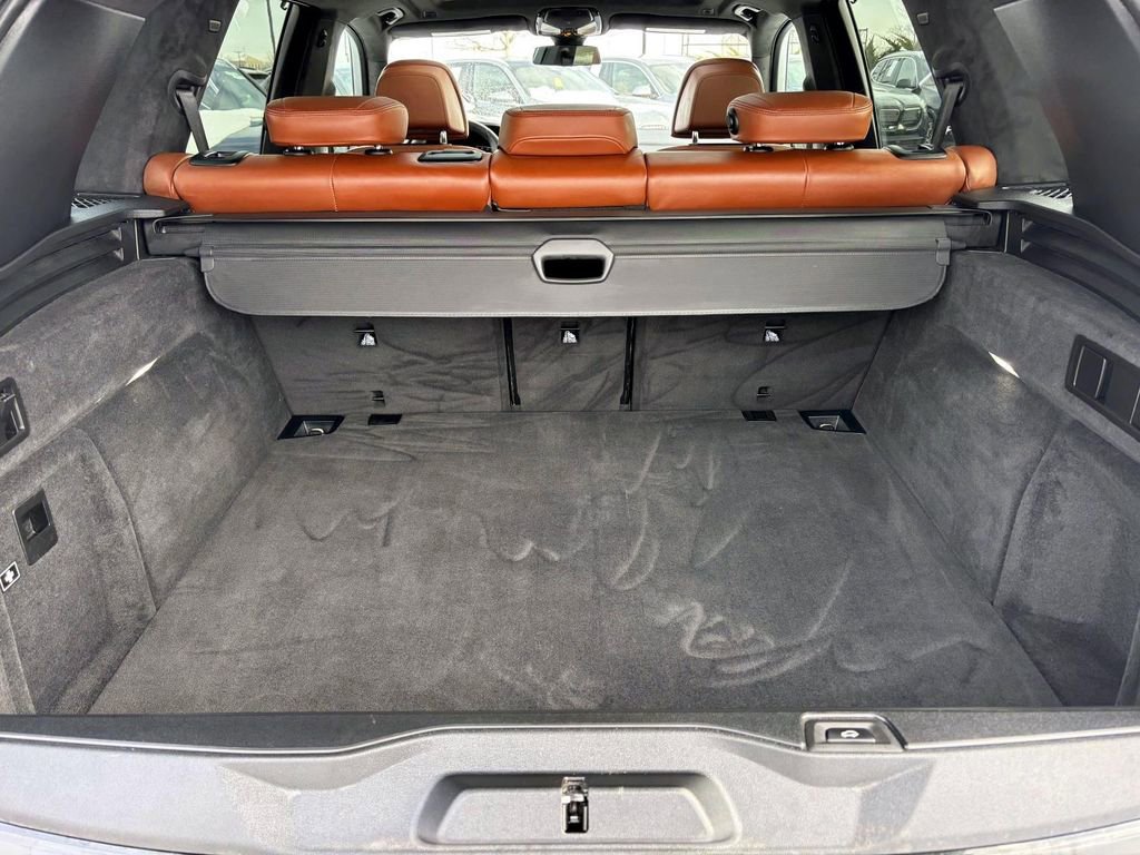 Certified 2022 BMW X5 xDrive40i w/ M Sport Package image 9