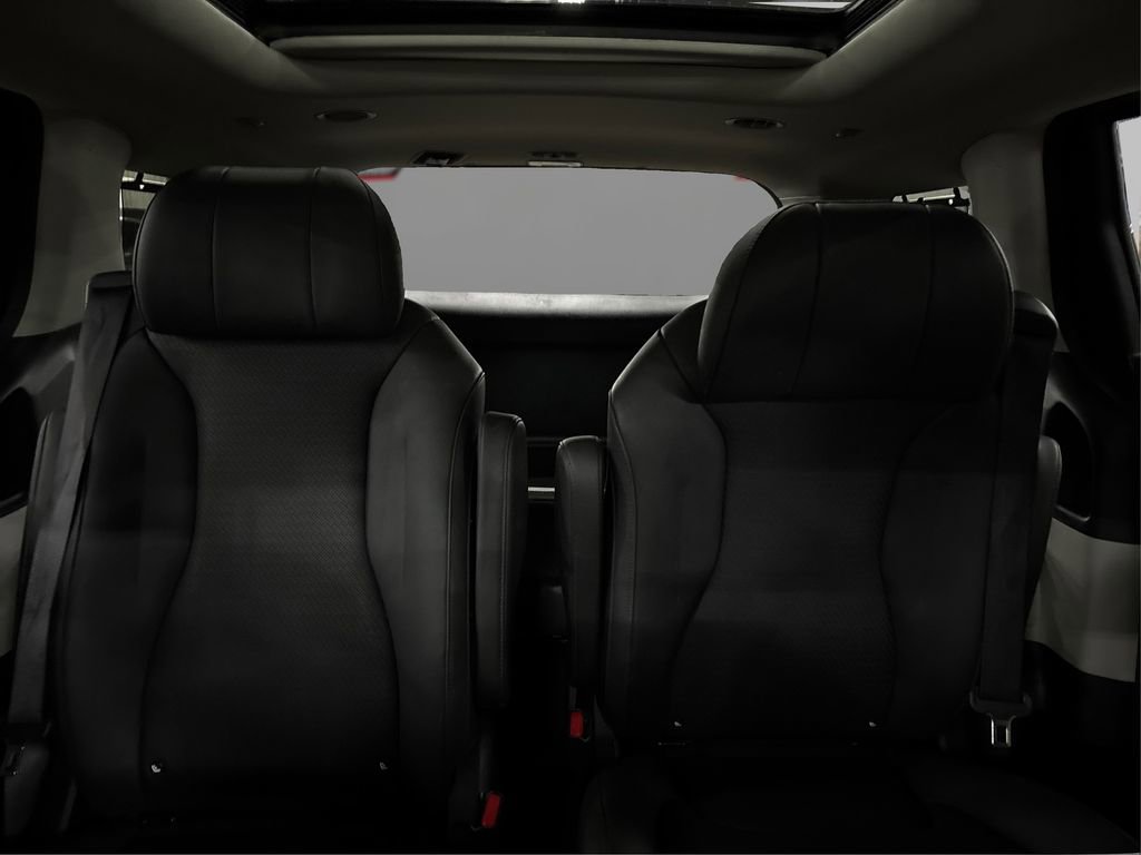 Certified 2024 Kia Carnival SX Prestige image 18