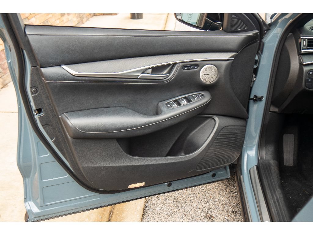 Used 2023 INFINITI QX55 Sensory w/ Lighting Package AWD/4WD image 11