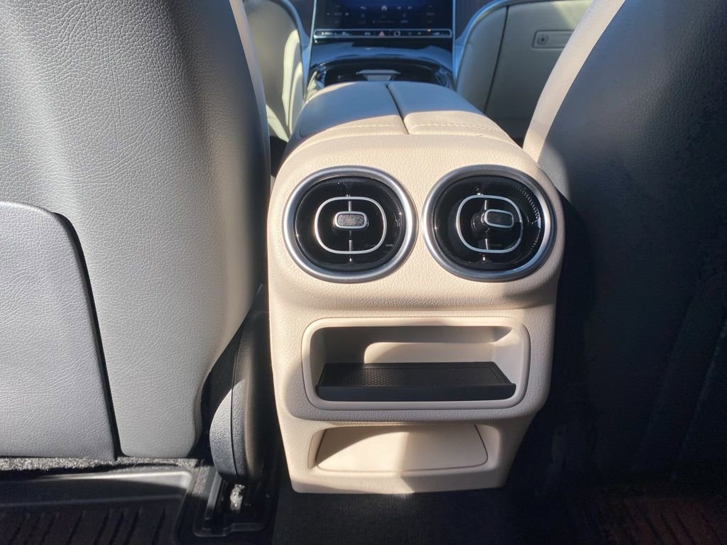 Used 2024 Mercedes-Benz GLC 300 4MATIC image 20