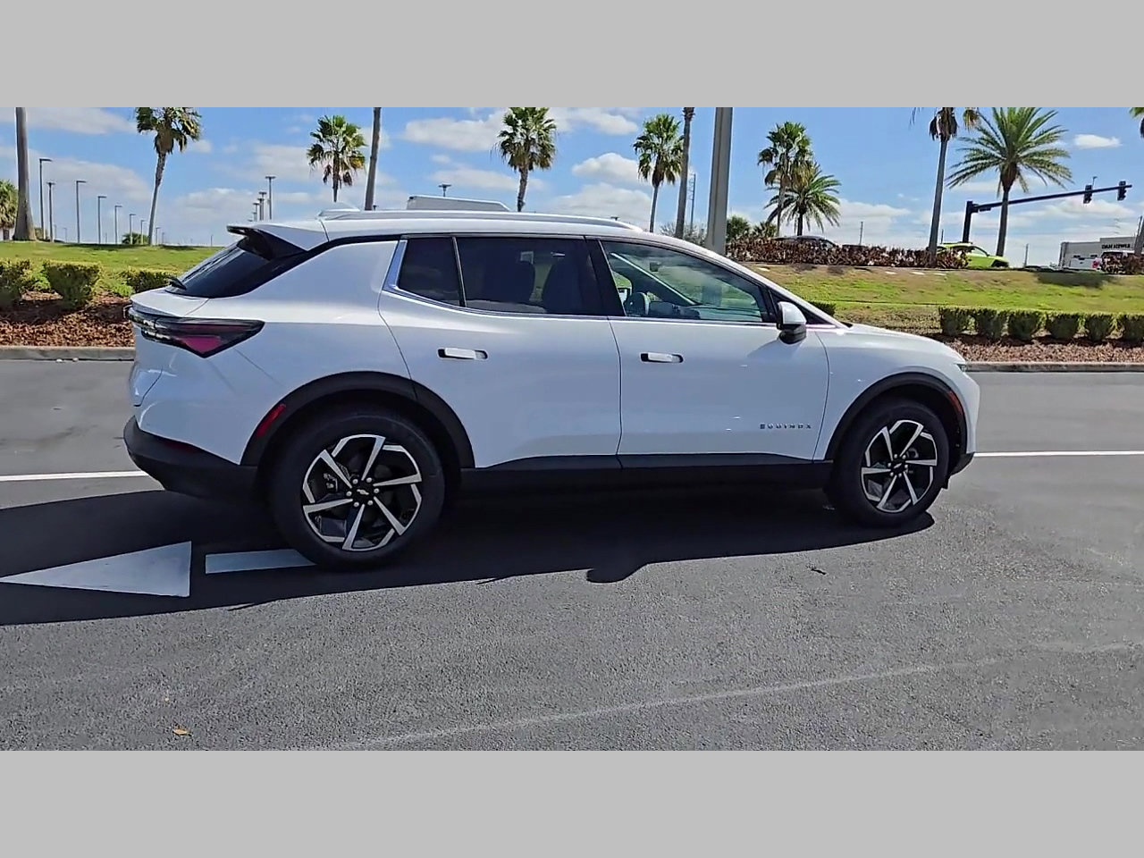 New 2026 Chevrolet Equinox EV LT image 22