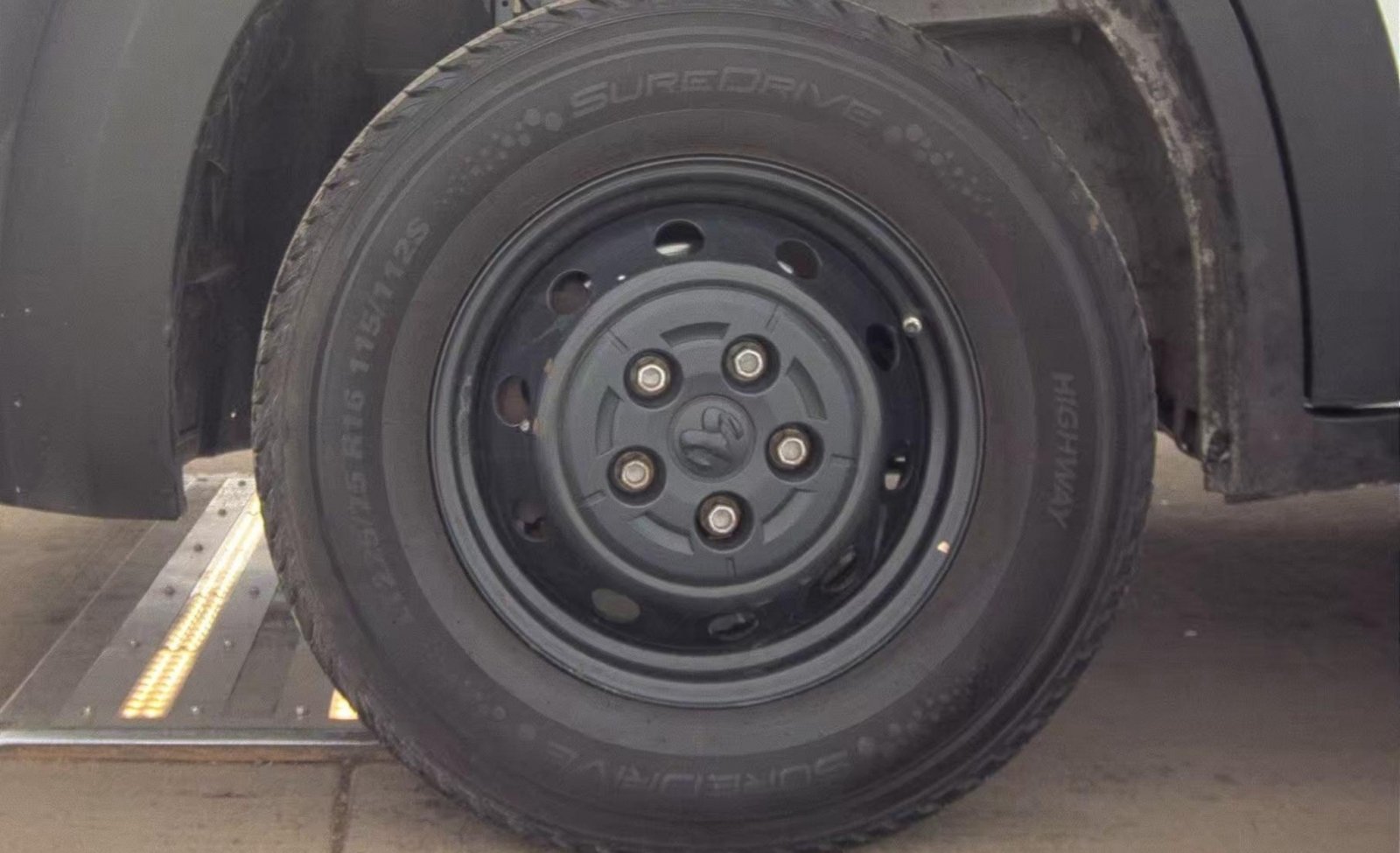Used 2022 RAM ProMaster 2500 w/ Interior LED Lighting Group FWD image 9