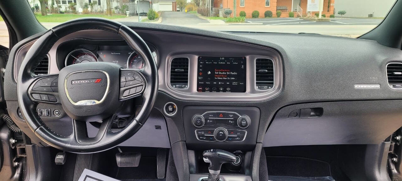 Used 2023 Dodge Charger SXT image 13