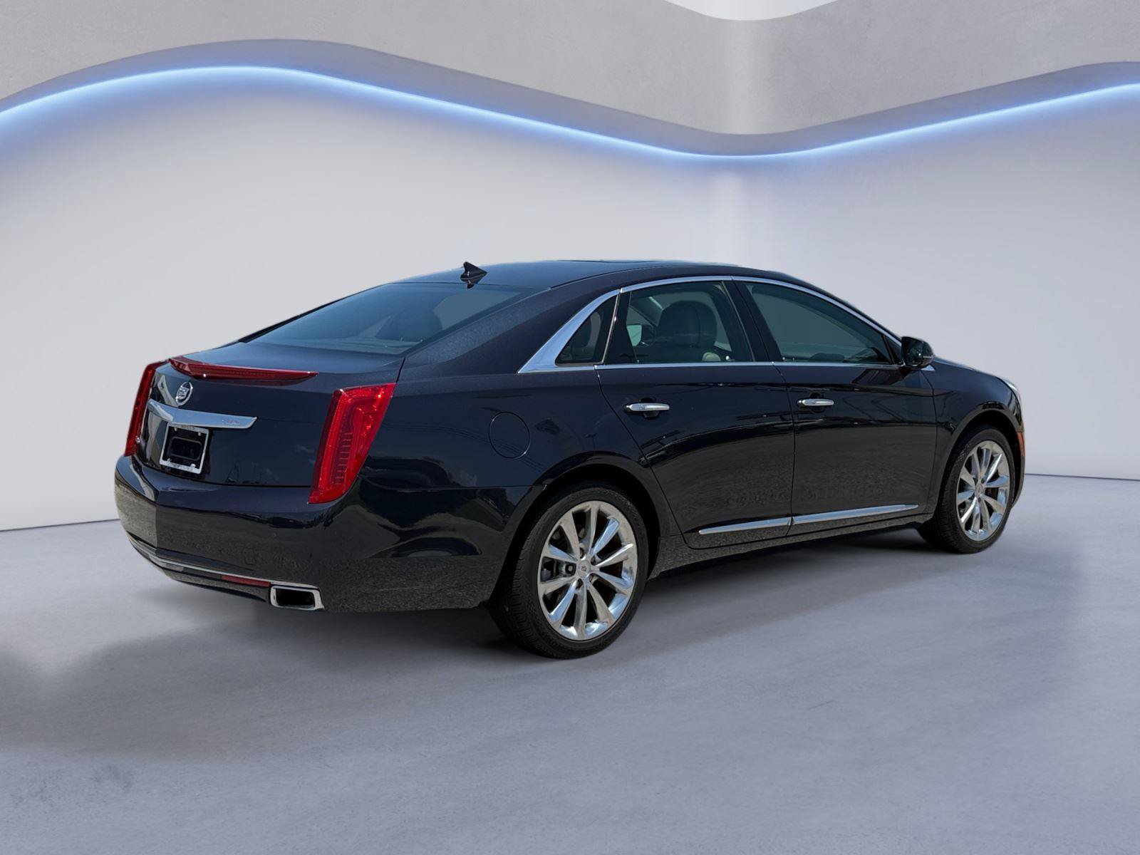 Used 2014 Cadillac XTS Luxury w/ Driver Awareness Package FWD video 3