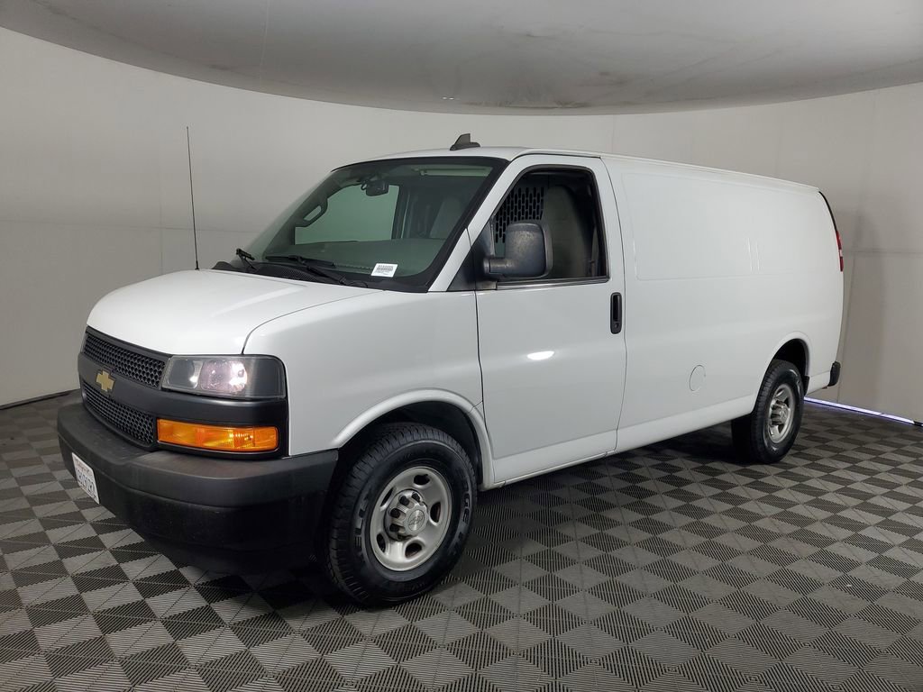 Used 2018 Chevrolet Express 2500 w/ Driver Convenience Package image 8