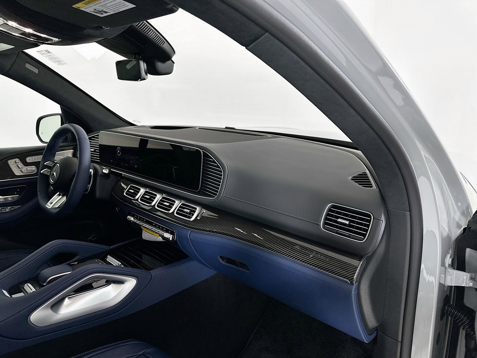 New 2026 Mercedes-Benz GLS 63 AMG 4MATIC image 34
