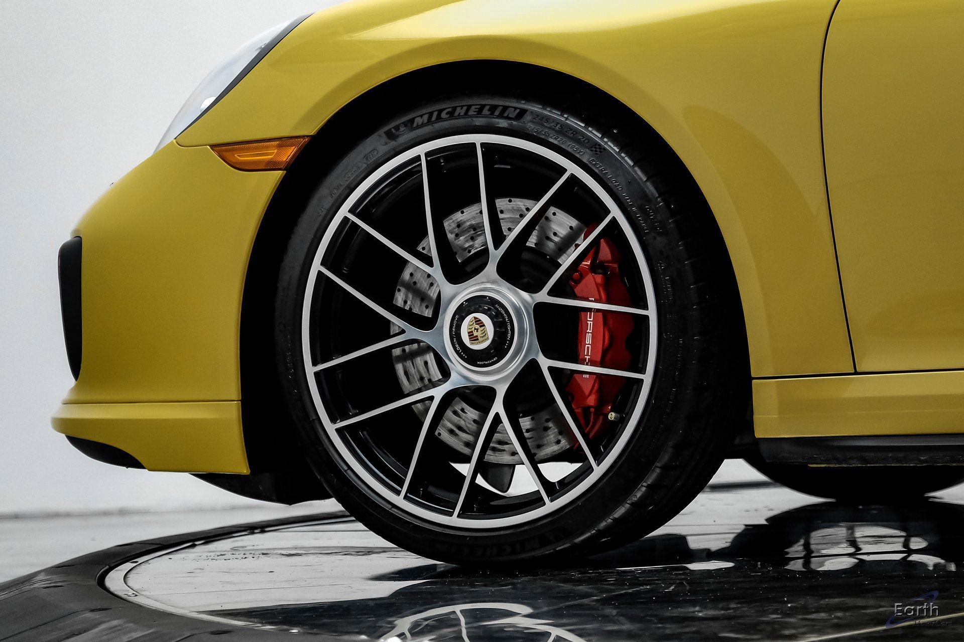 Used 2018 Porsche 911 Turbo S image 91