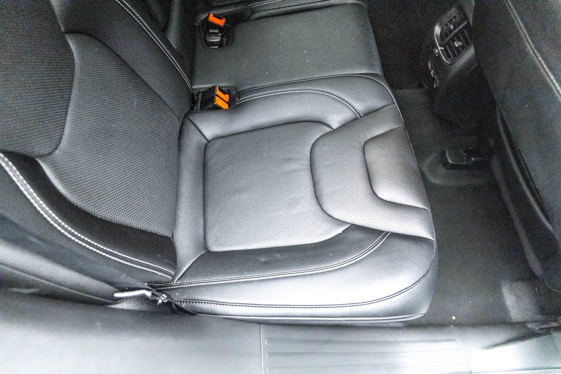 Used 2021 Jeep Cherokee Latitude Lux 80th Anniv w/ Quick Order Package 26U 80TH image 34