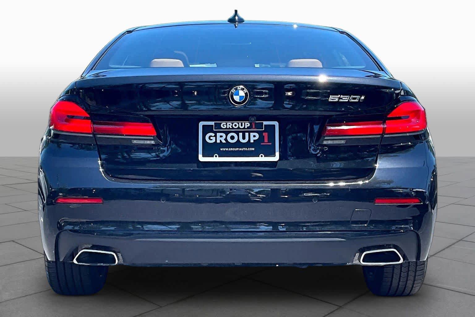 Certified 2023 BMW 530i w/ Premium Package RWD image 5