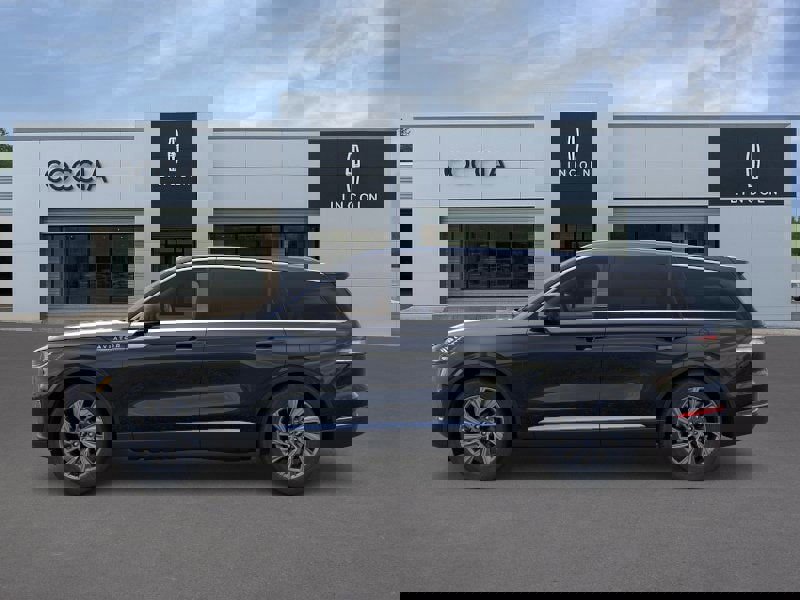 New 2026 Lincoln Aviator AWD image 3