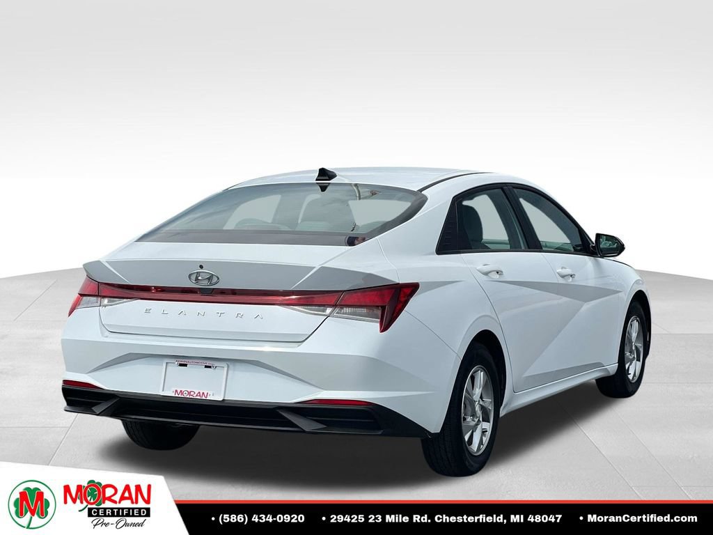 Used 2021 Hyundai Elantra SE FWD image 5