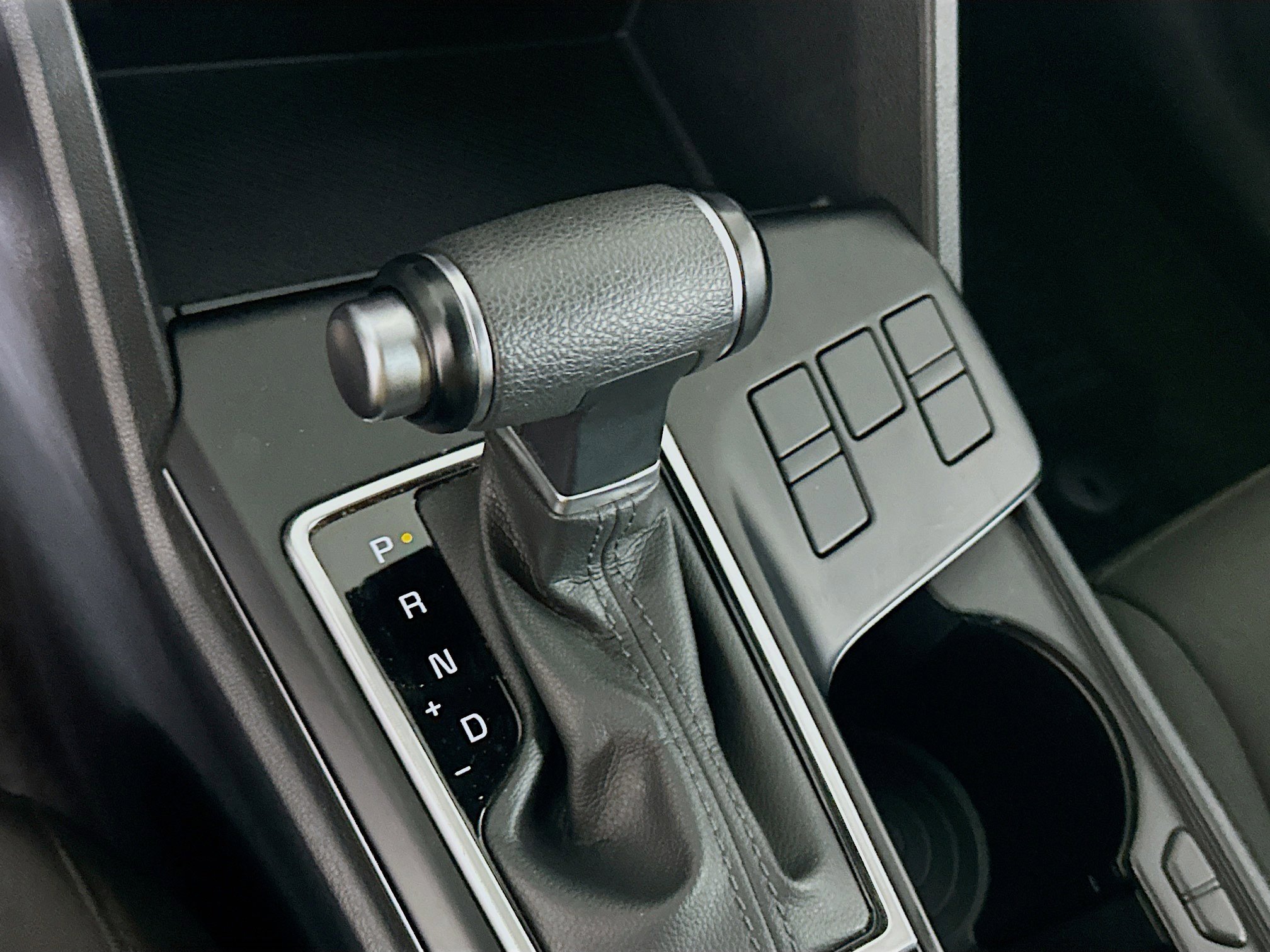 Used 2024 Kia Sportage LX image 23