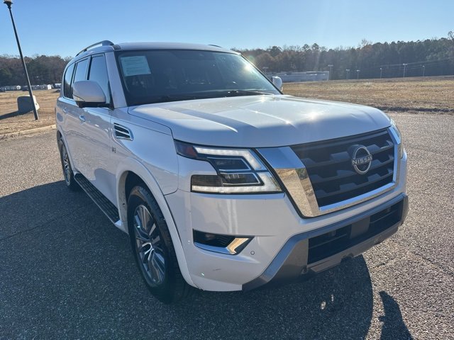 Used 2021 Nissan Armada SL w/ Captain's Chairs Package image 2