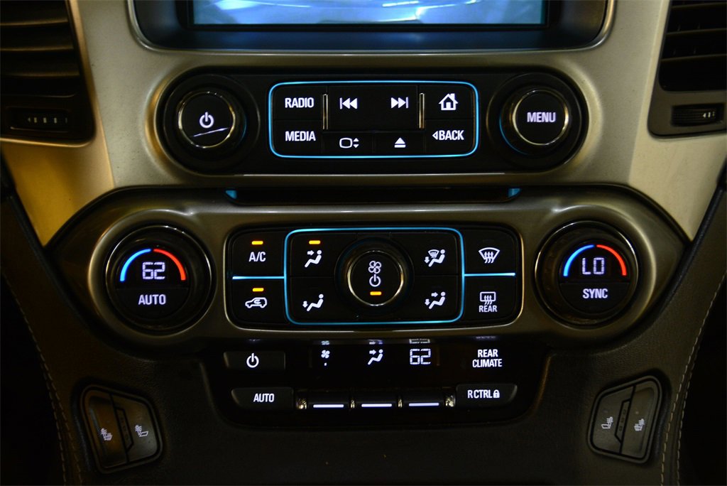 Used 2018 Chevrolet Suburban LT image 25