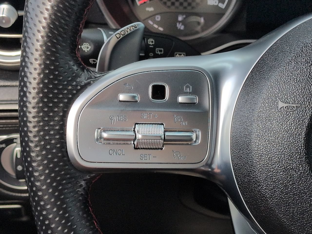 Used 2021 Mercedes-Benz GLC 43 AMG 4MATIC w/ Multimedia Package image 24