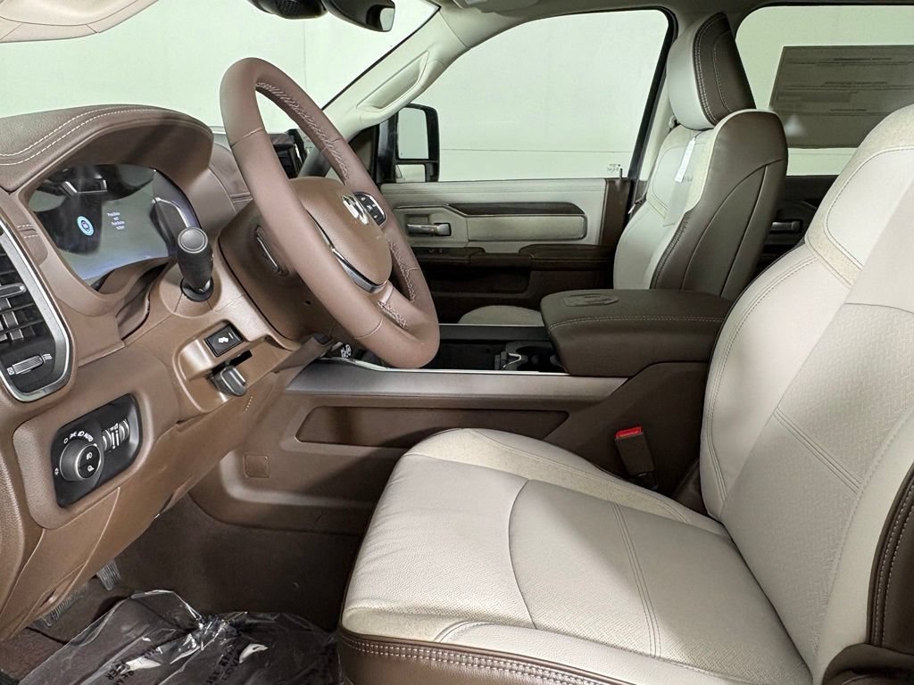 New 2026 RAM 2500 Laramie AWD/4WD image 21
