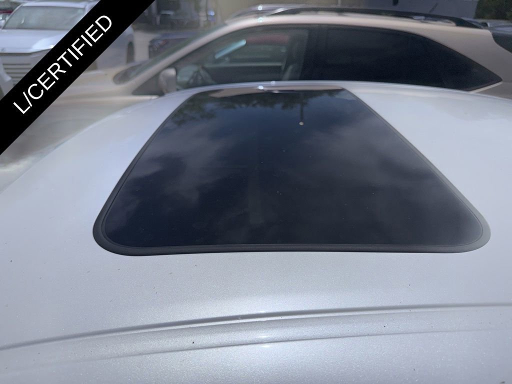 Used 2025 Lexus ES 350 w/ Premium Package image 11