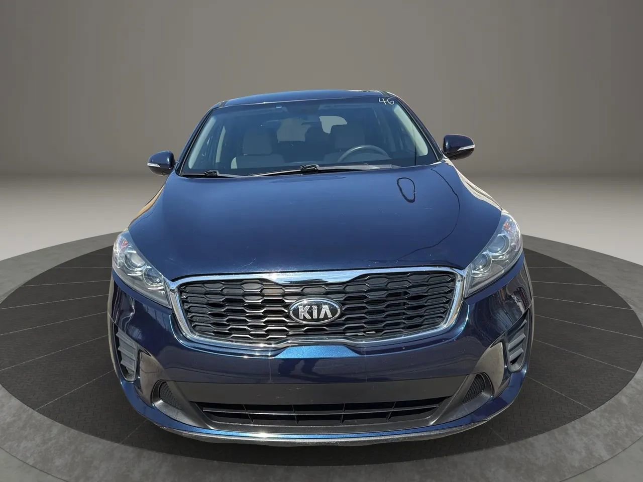 Used 2019 Kia Sorento LX image 2