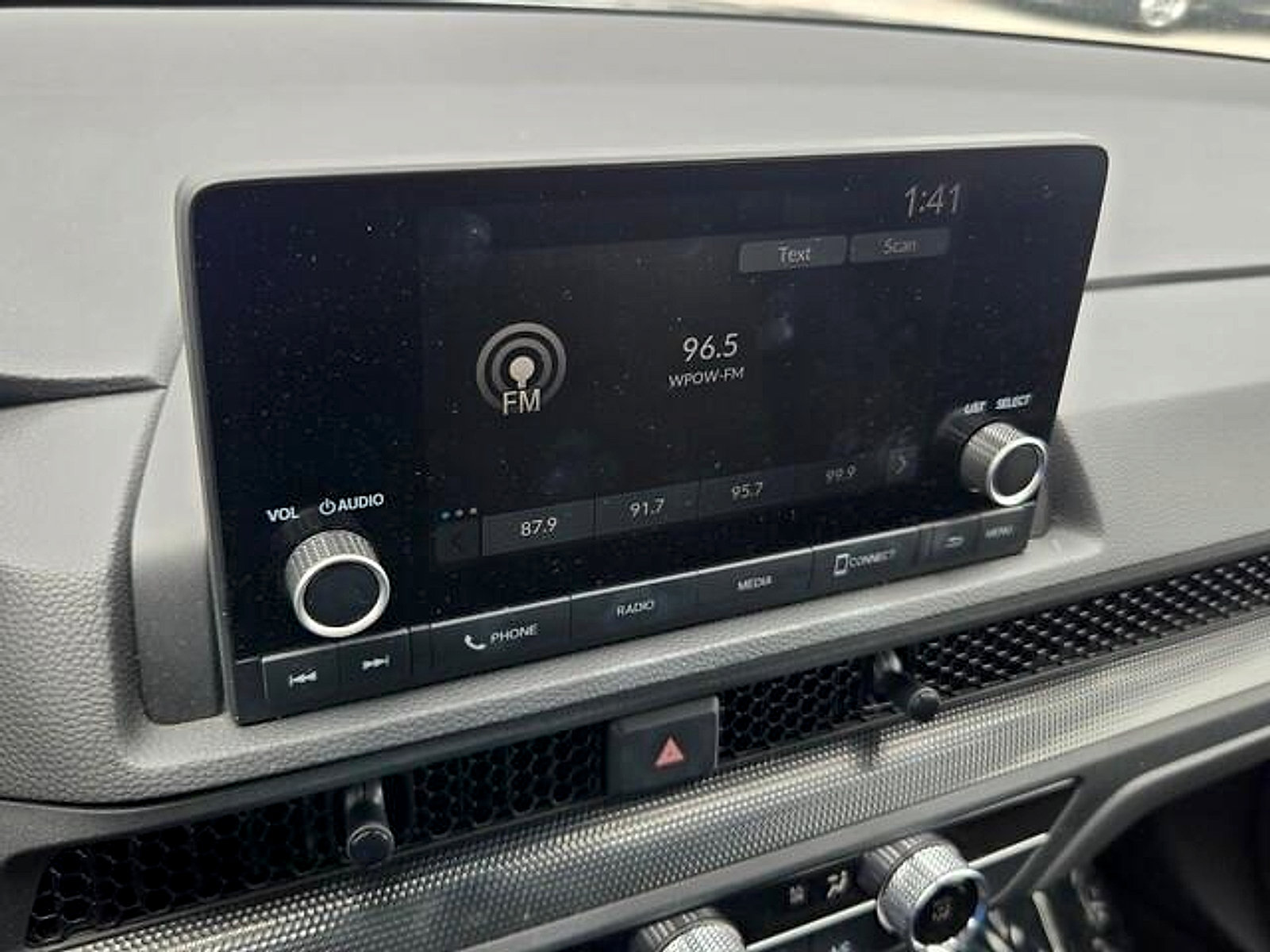 Used 2025 Honda CR-V LX image 18