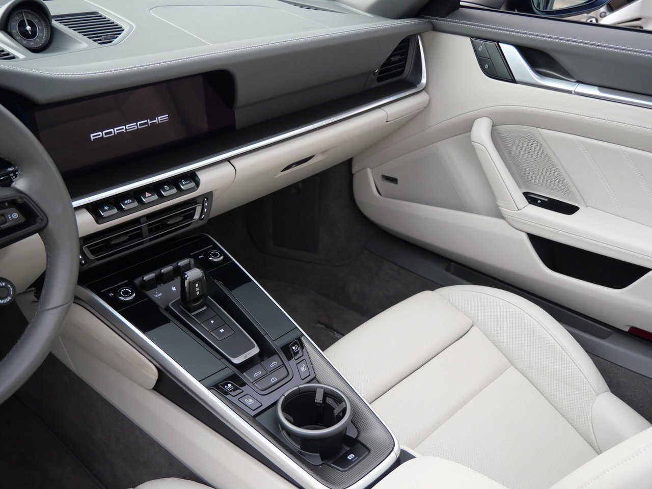 Used 2022 Porsche 911 Turbo S image 14