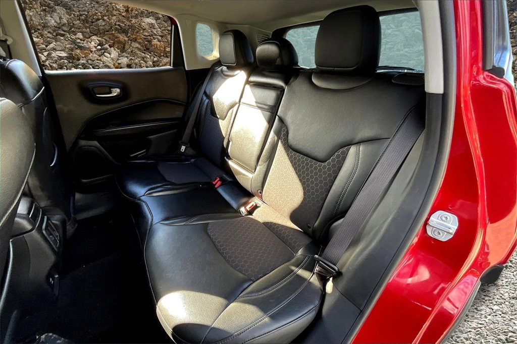 Used 2018 Jeep Compass Latitude image 23