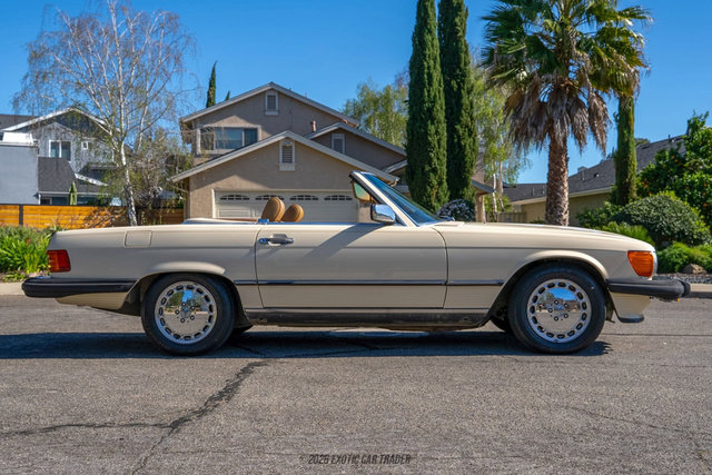 Used 1988 Mercedes-Benz 560 SL image 9