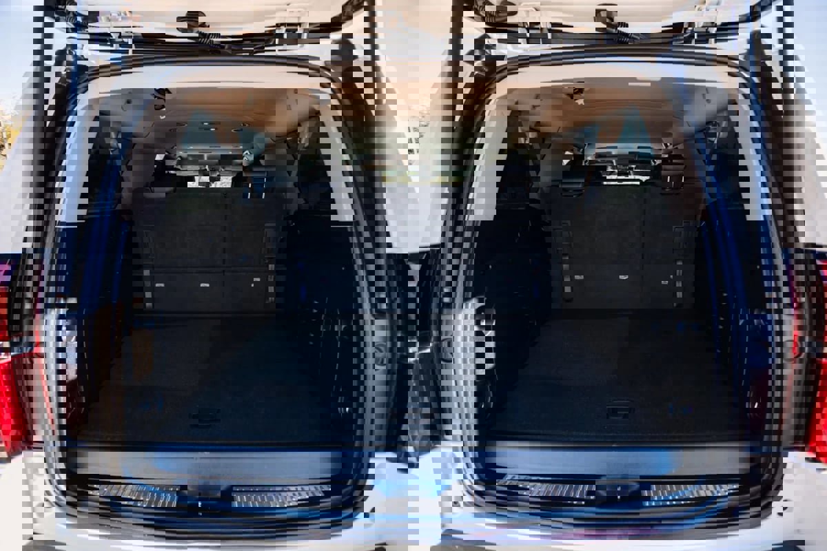 Used 2020 Chevrolet Suburban LT w/ Max Trailering Package image 6