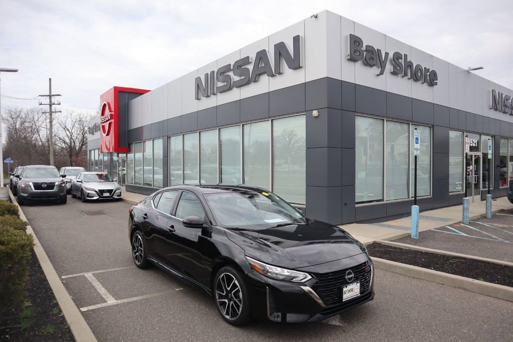 Certified 2024 Nissan Sentra SR image 2