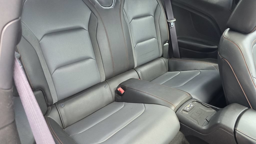 Used 2017 Chevrolet Camaro LT RWD image 7