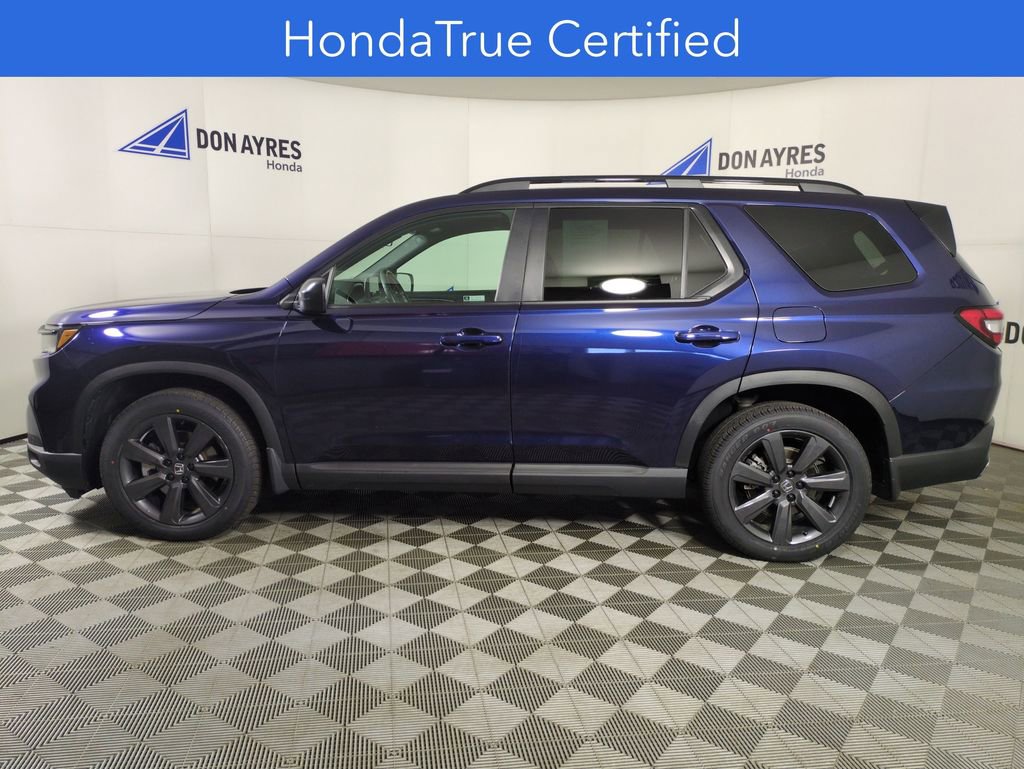 Certified 2023 Honda Pilot Sport image 2